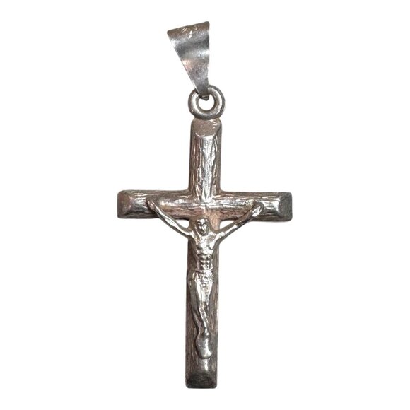 Vintage Sterling Silver Crucifix Pendant Jesus Christ Motif INRI Textured Wood - Picture 1 of 5